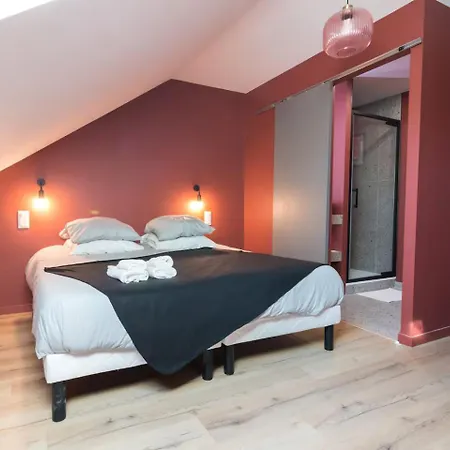 Maison Avec 3 Privatives Avec Salle De Bain - Cuisine Commune Maison d'hôtes
