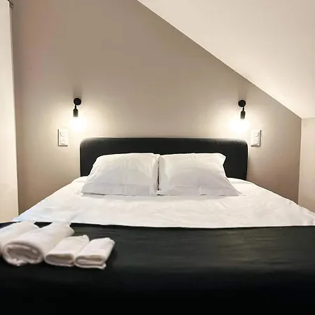 Maison Avec 3 Privatives Avec Salle De Bain - Cuisine Commune Maison d'hôtes