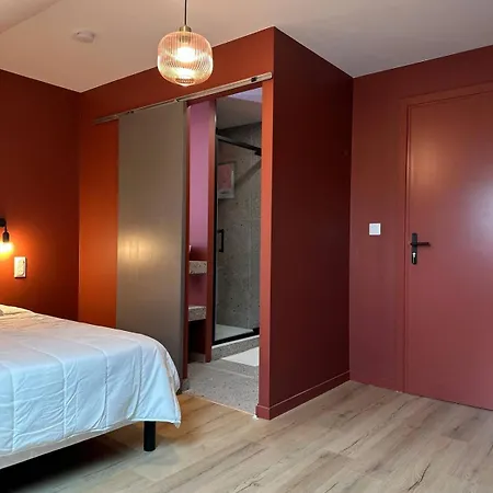 Maison d'hôtes Maison Avec 3 Privatives Avec Salle De Bain - Cuisine Commune *