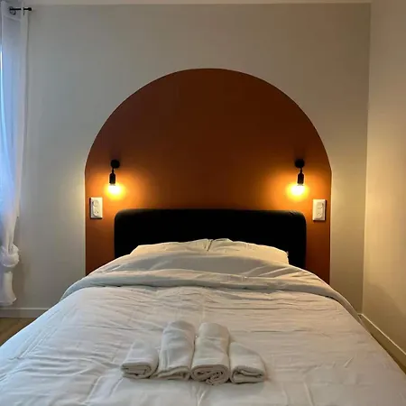 Maison Avec 3 Privatives Avec Salle De Bain - Cuisine Commune Maison d'hôtes *