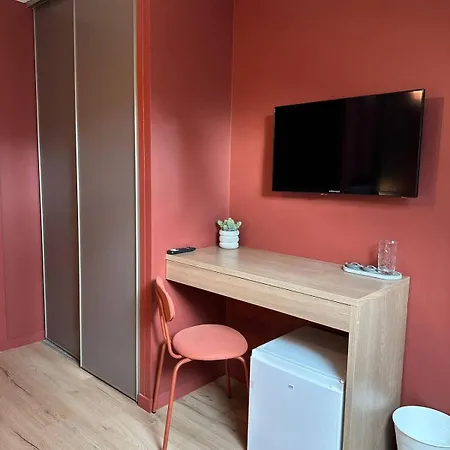 Maison Avec 3 Privatives Avec Salle De Bain - Cuisine Commune * Amiens